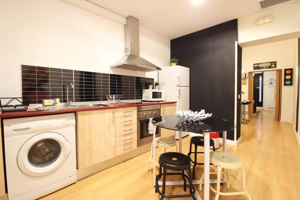 Centrico Apartamento Estilo Pop-Art By Batuecas Madrid Exterior foto